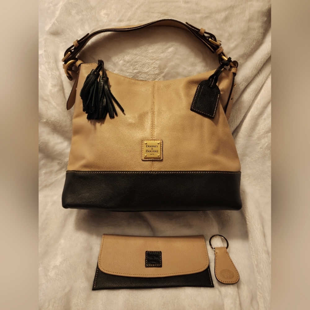 Dooney and Bourke Leather Tote Bag in neutral colors. Bonus wallet & key fob